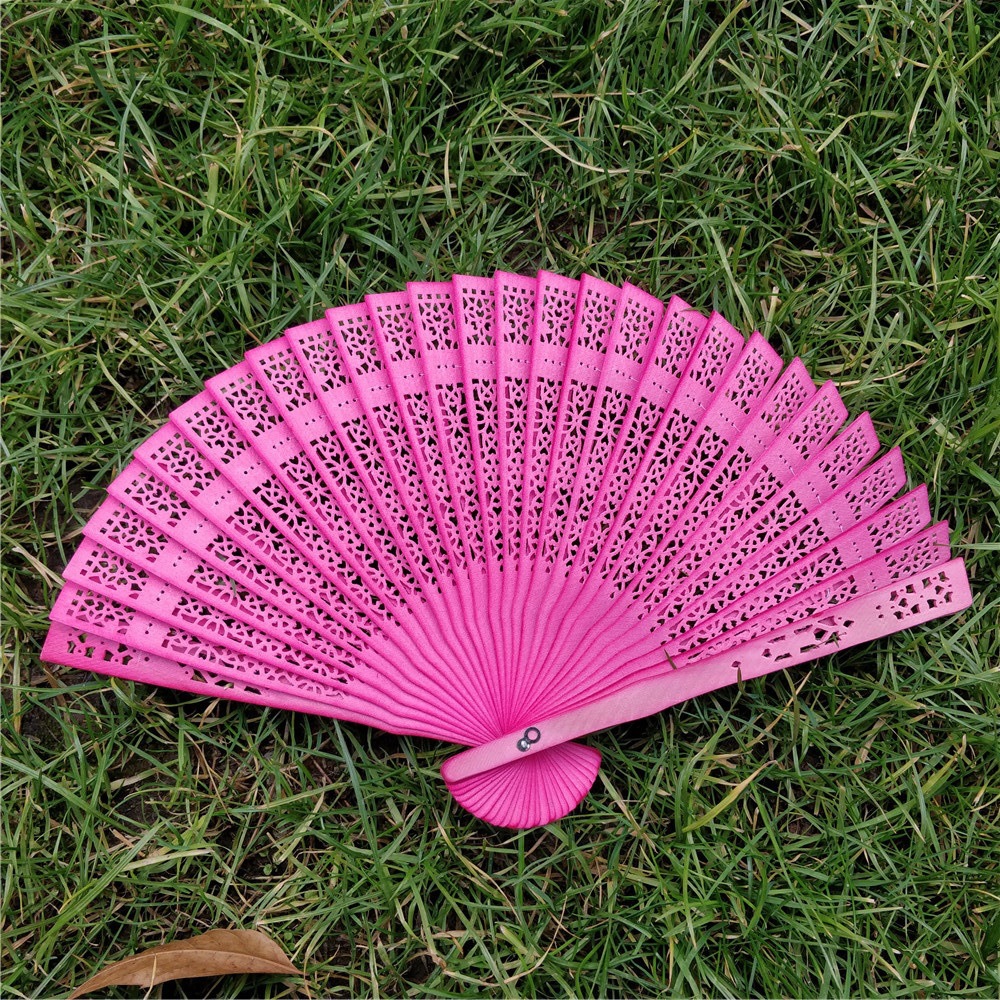 Ventilador de madera de mujer ventilador de madera plegable hueco ventilador de boda clásico ventilador de madera mujer puede hacer LOGO