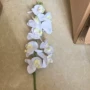 布置高档手感仿真假花