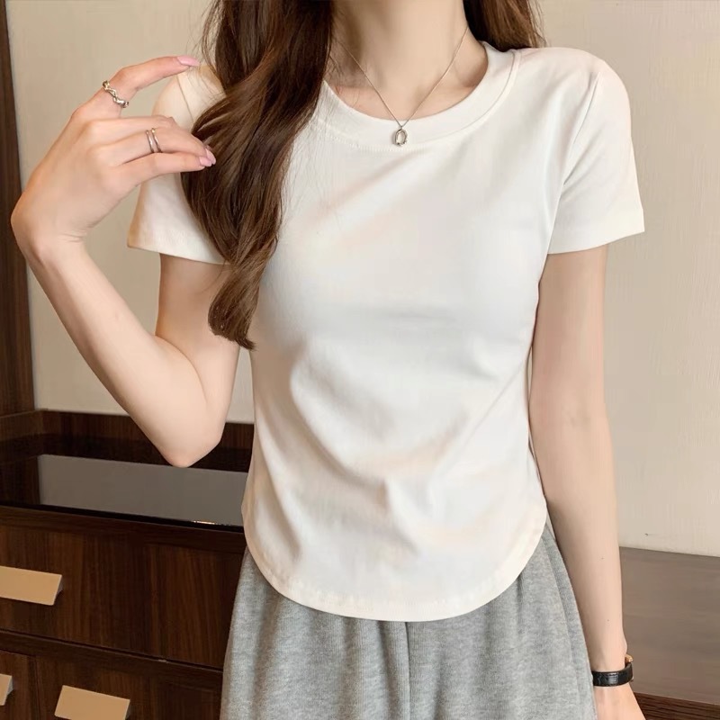 Solid fitted elastic short cotton T-shirt with a round collar