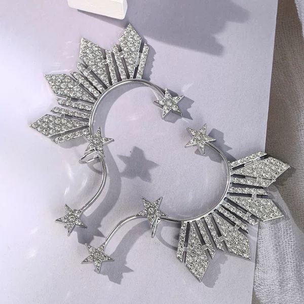 European and American Fashion Personality Elf Ear Cuffs for Women, Metal Rhinestone Star Ear Clips, Trendy Non-Pierced Earrings