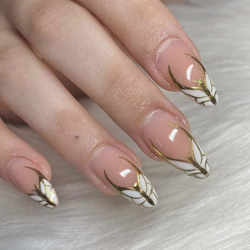 Cross-Border Minimalist Nail Art, Fake Nails with Gold Lines, French Style Wearable Nail Tips, Short Almond-Shaped Wearable Nails, Nail Tips Wholesale Cross-Border Minimalist Nail Art, Fake Nails with Gold Lines, French Style Wearable Nail Tips, Short Almond-Shaped Wearable Nails, Nail Tips Wholesale