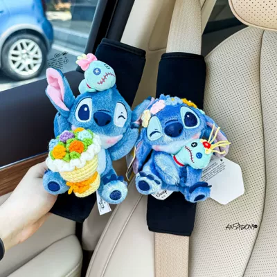 & Stitch Car Seatbelt – Sürətlər qutusu və əl tormozu başlıqları - shoulder-pads-93-black-plush-authentic-stitch-hugging-xiaojin-garland-xiaojin-lying-down-holding-yellow-flowers-two