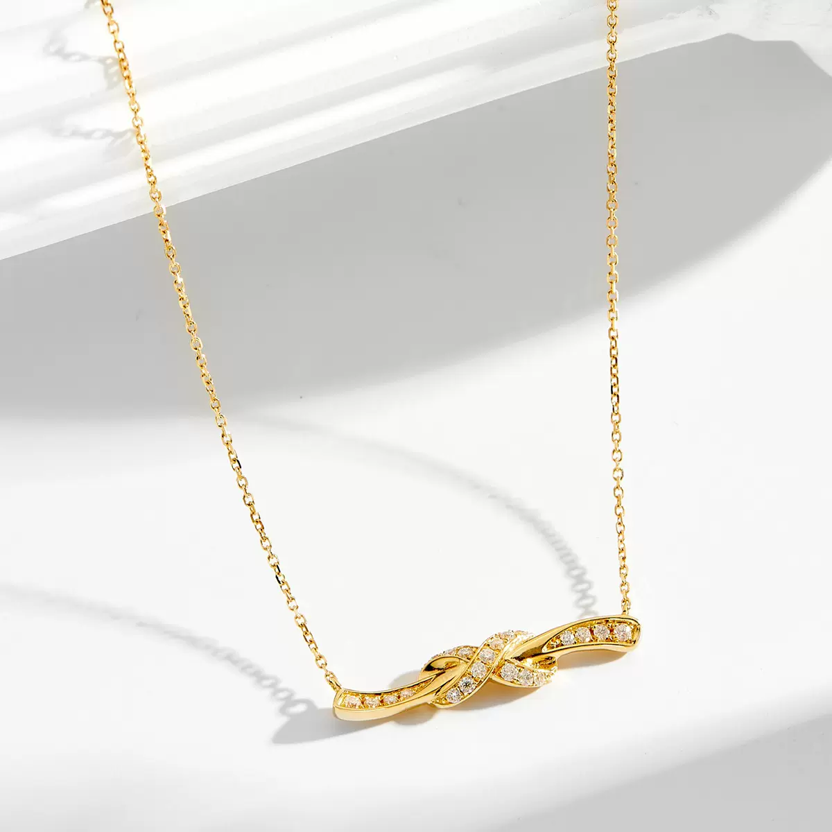 艺丽珠宝18K金镶莫桑钻项链女法式编织欧美ins风冬季新款锁骨链女