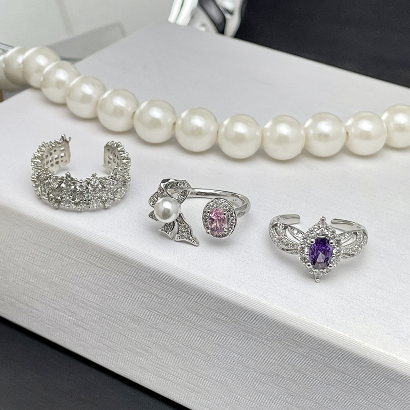 Luxuriöser Damenring Mit Diamant-schleife In Rosa Design_voghion.com