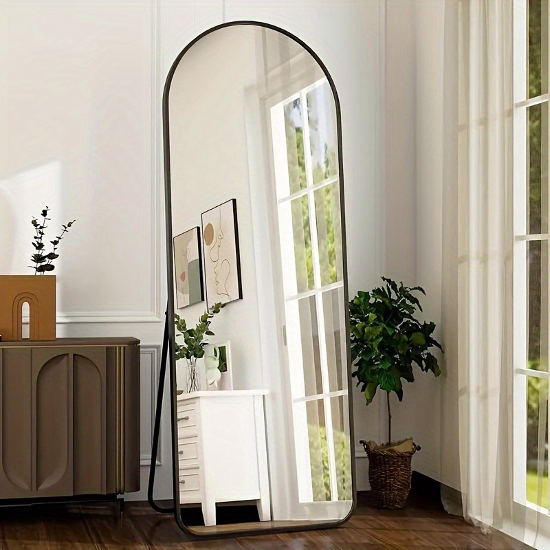 Arched-Black