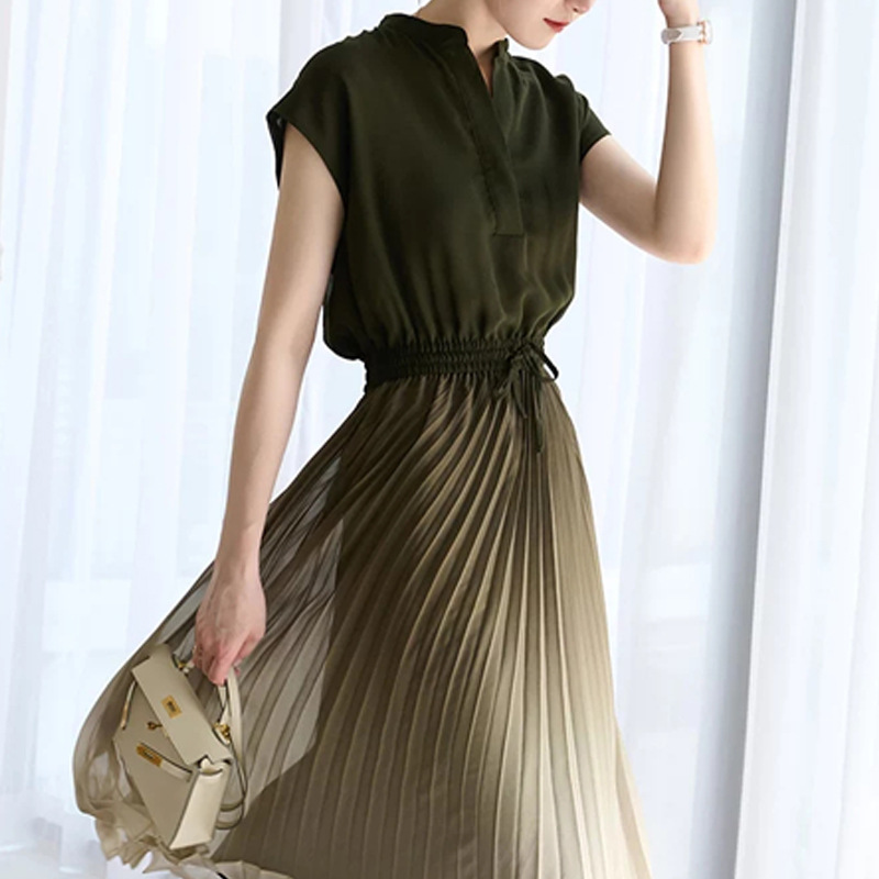 2025 Elegant Collective Elegant Pleated Gradient Slimming Look Lace-Up Elastic Waist Dress Spring and Summer New Trend 2025 Elegant Collective Elegant Pleated Gradient Slimming Look Lace-Up Elastic Waist Dress Spring and Summer New Trend