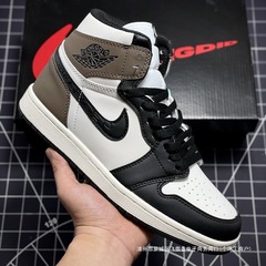 AJ メンズシューズ ハイカット 黒と白のパンダシューズ カップルモデル aj1 煙灰色 カレッジブルー スニーカー レディースシューズ 莆田靴 Nakeguan
