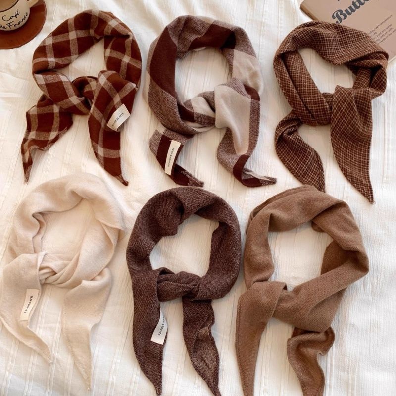 Maillard Retro Plaid Soft Waxy Scarf Women's Autumn and Winter Warm Decorative Triangle Scarf High-End Neck Scarf Accessories