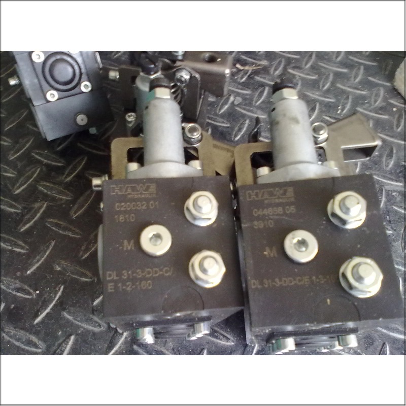 HAWE哈威电磁换向阀DL31-3-DD-C E1-3-160 截止节流阀控制阀