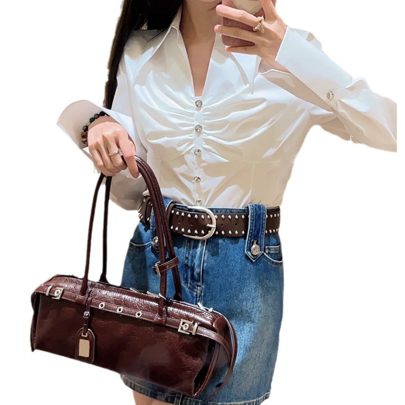 2024 Herbst/Winter Neue modische vielseitige Gürtelschnalle Streifen Einzelschulter Unterarm French Stick Damentasche_voghion.com