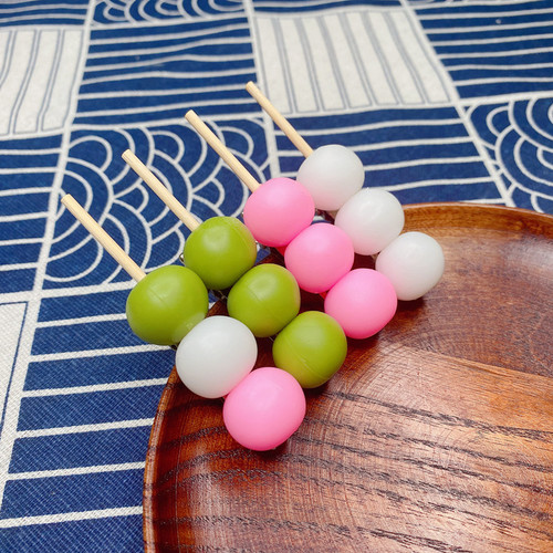 Fun meatball string hairpin Japanese-style simulation three-color meatball food hairpin side clip creative headwear student gift