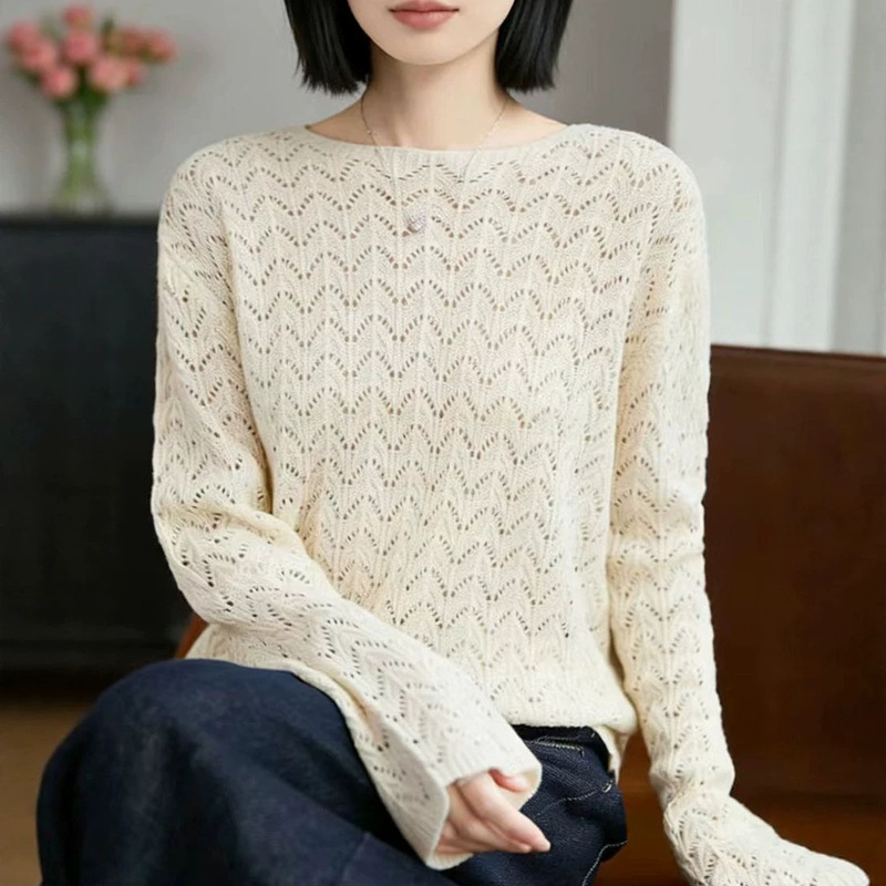 Summer Hollow-Out Long-Sleeve Knit Top for Women, Thin and Breathable, Slim-Fit, Gentle and Elegant, Versatile for Commuting, Fairy-Style Blouse Summer Hollow-Out Long-Sleeve Knit Top for Women, Thin and Breathable, Slim-Fit, Gentle and Elegant, Versatile for Commuting, Fairy-Style Blouse