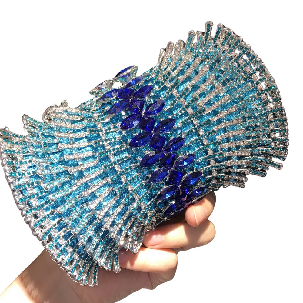 Nuevo paquete transfronterizo de diamantes para la cena, caja metálica vacía, bolso de mano para banquete de diamantes, bolsa de maquillaje para damas