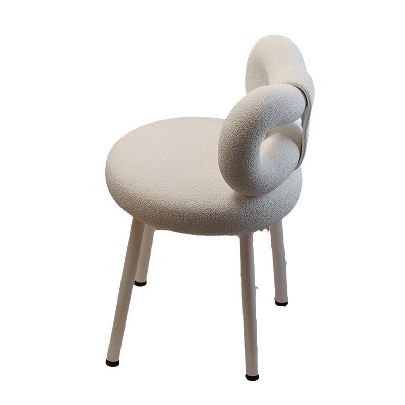 Sillas de maquillaje de estilo crema dormitorio en línea diseñador de respaldo de dormitorio principal de maquillaje de alto nivel sillas de comedor de chicas