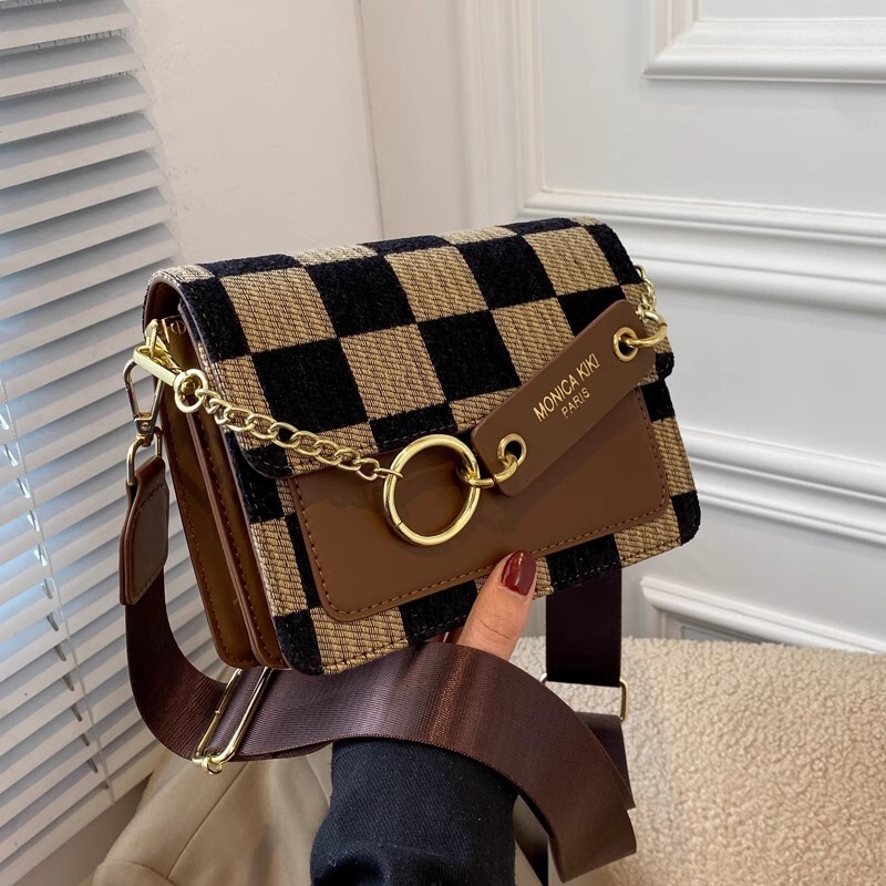 High-End Small Bag for Women, New Fashion Style, Versatile Niche Crossbody Bag with a Unique Texture for Autumn and Winter High-End Small Bag for Women, New Fashion Style, Versatile Niche Crossbody Bag with a Unique Texture for Autumn and Winter