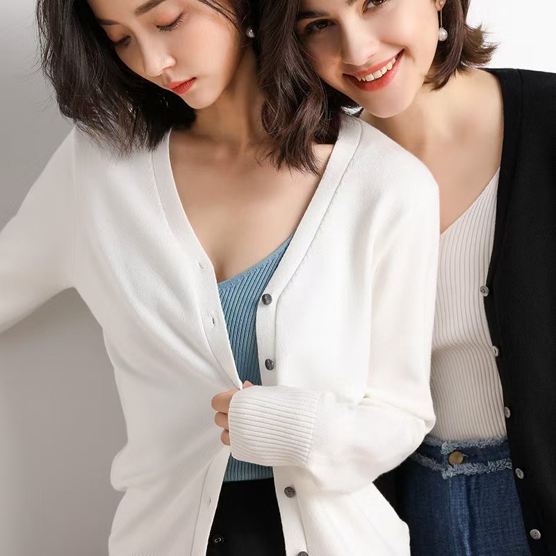 2025新款女装早秋V领开衫白色毛衣针织毛衣带扣开衫纯色外套女秋|undefined