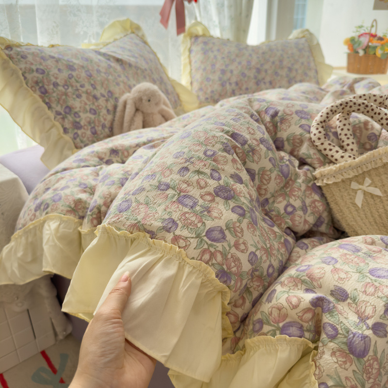 Una clase de encaje francés de cuatro piezas, sábanas de cama de tres piezas, ropa de cama de clase madre e infante, dormitorio, cama de cama de caseta