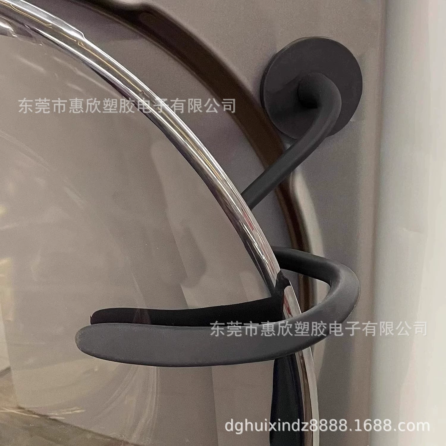 Front-loading washing machine door bracket door anti-collision magnetic adsorption storage inner compartment ventilation and odor removal silicone rod + magnet