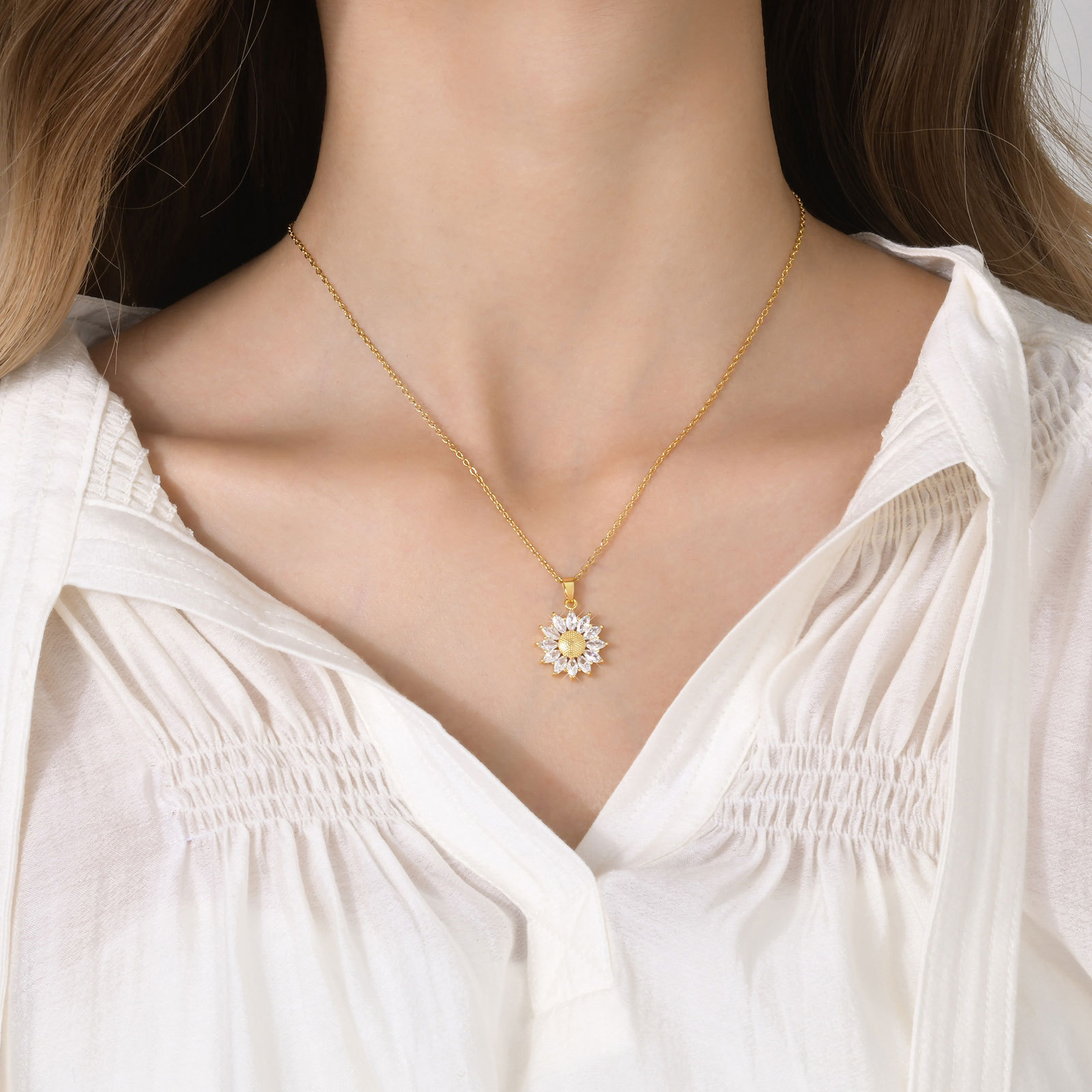 Fashion Flower Stainless Steel Inlay Zircon Pendant Necklace 1 Piece