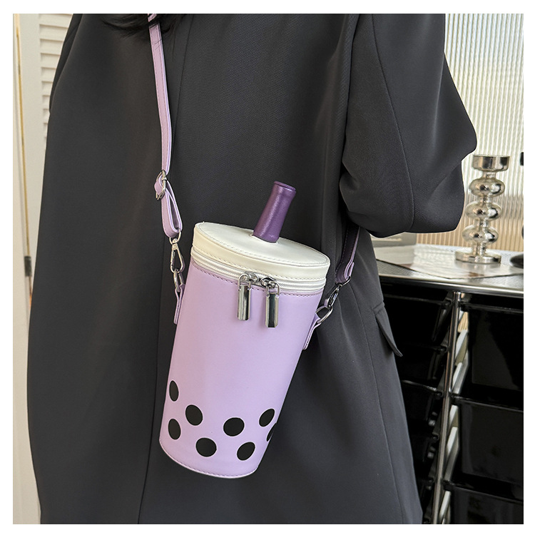 Milk Tea Cup Personalized Women's Single Shoulder Crossbody Trendy New 2024 Explosive Korean Fresh Water Bucket Bag_voghion.com