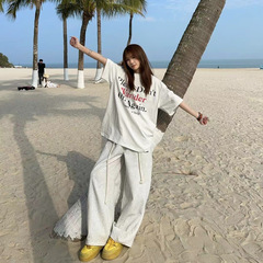 ファッションブランドのアメリカカジュアルな白いアルファベットのプリントtシャツ半袖の夏の新型のゆったりした百合のシンプルな上着ins