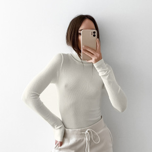 �Ը�͸ҕ�r��ᘿ���ɫ�L����I�����@��T���ļ��W�����uŮ�b����
