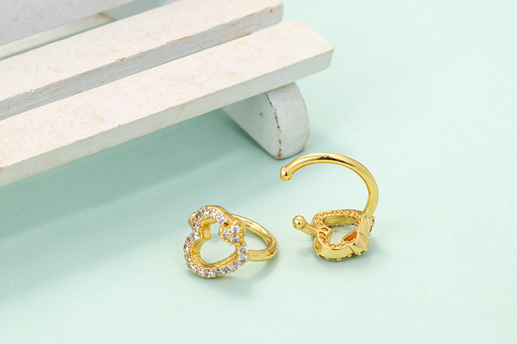 Korean Style Heart Shaped Hollowed Inlaid Zircon Copper Ear Buckle Wholesale display picture 4