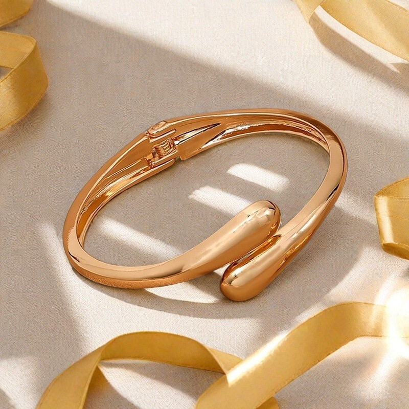 2024 New Bohemian Gold and Silver Metal Wide Sleeve Bracelet Retro Punk Simple Water Drop Fashion Bracelet