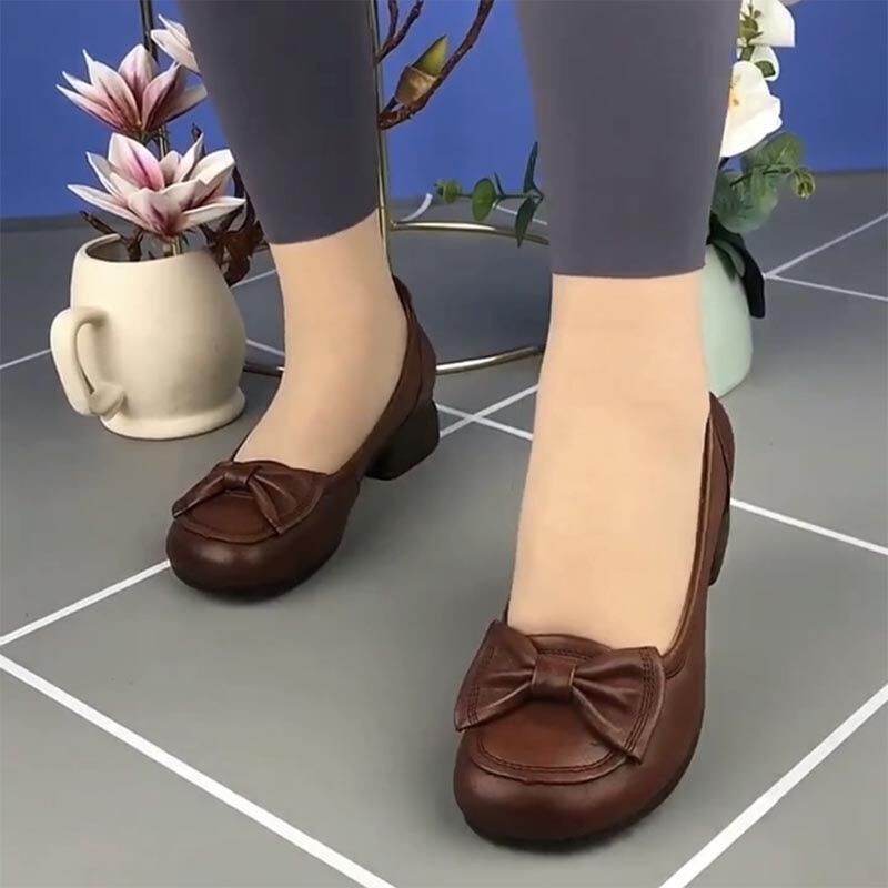 Four Seasons Mom's Shoes for Middle-Aged and Elderly Women, Low Heel, Comfortable, Soft Sole, Bowknot, Casual Loafers, Wholesale, Versatile, New Style Four Seasons Mom's Shoes for Middle-Aged and Elderly Women, Low Heel, Comfortable, Soft Sole, Bowknot, Casual Loafers, Wholesale, Versatile, New Style