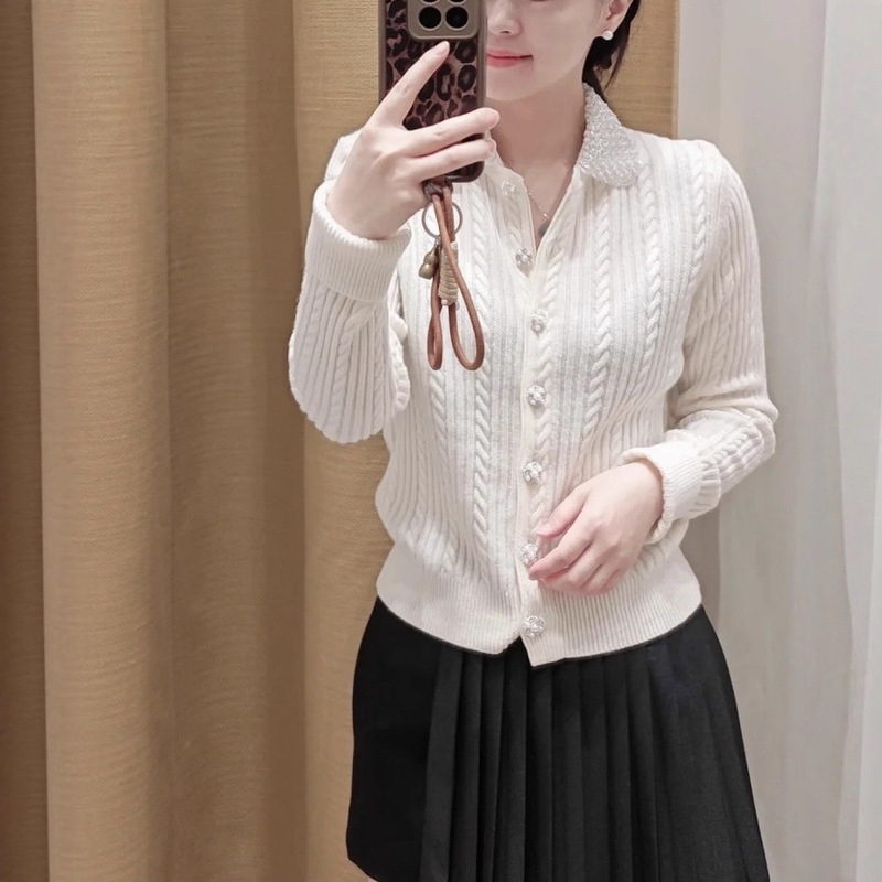 French Elegant 2025 Early Autumn Small Fragrance Sweet Beaded Lapel Twist Long-Sleeved Knitted Cardigan Top