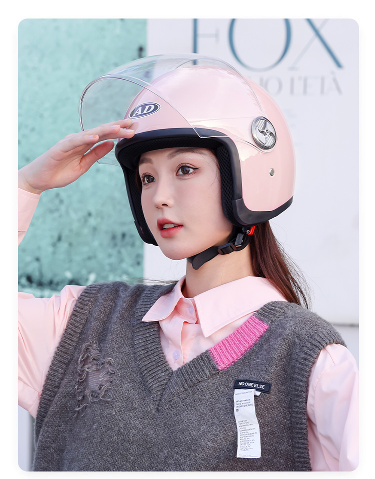 2025 New 3C Certified Electric Motorcycle Helmet Women's Warm Safety Helmet