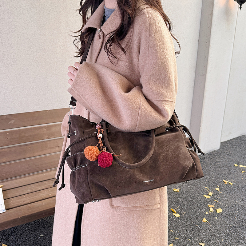 Suede Large Capacity Tote Bag For Women 2026 New Trendy Luxury Shoulder Bag For Outing, Work And Commuting - Thumbnail 6