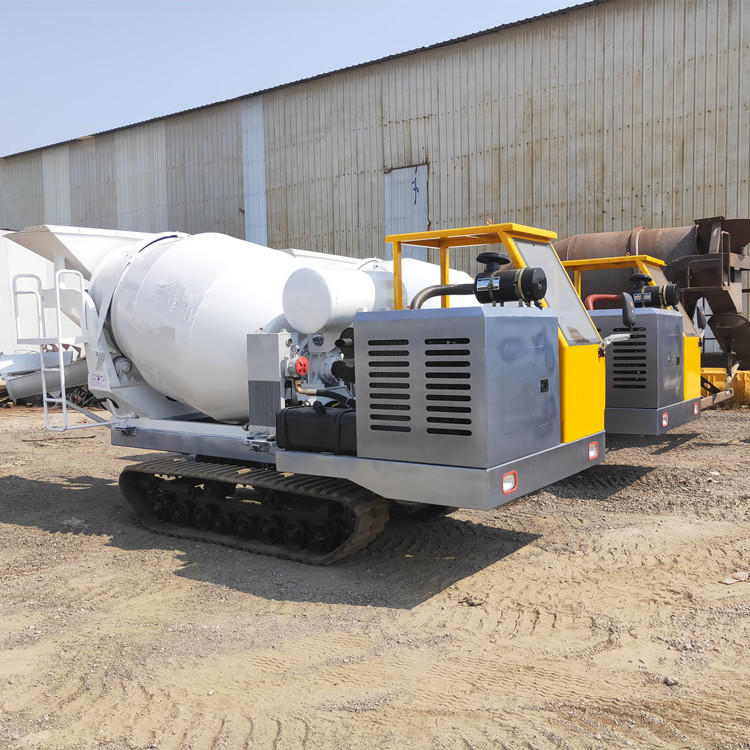 水田履带混泥土搅拌罐 山地丘陵履带混泥土搅拌罐 混泥土搅拌设备