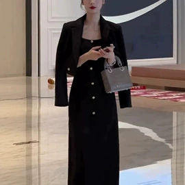 连衣裙;时尚休闲套装;女士连体裤