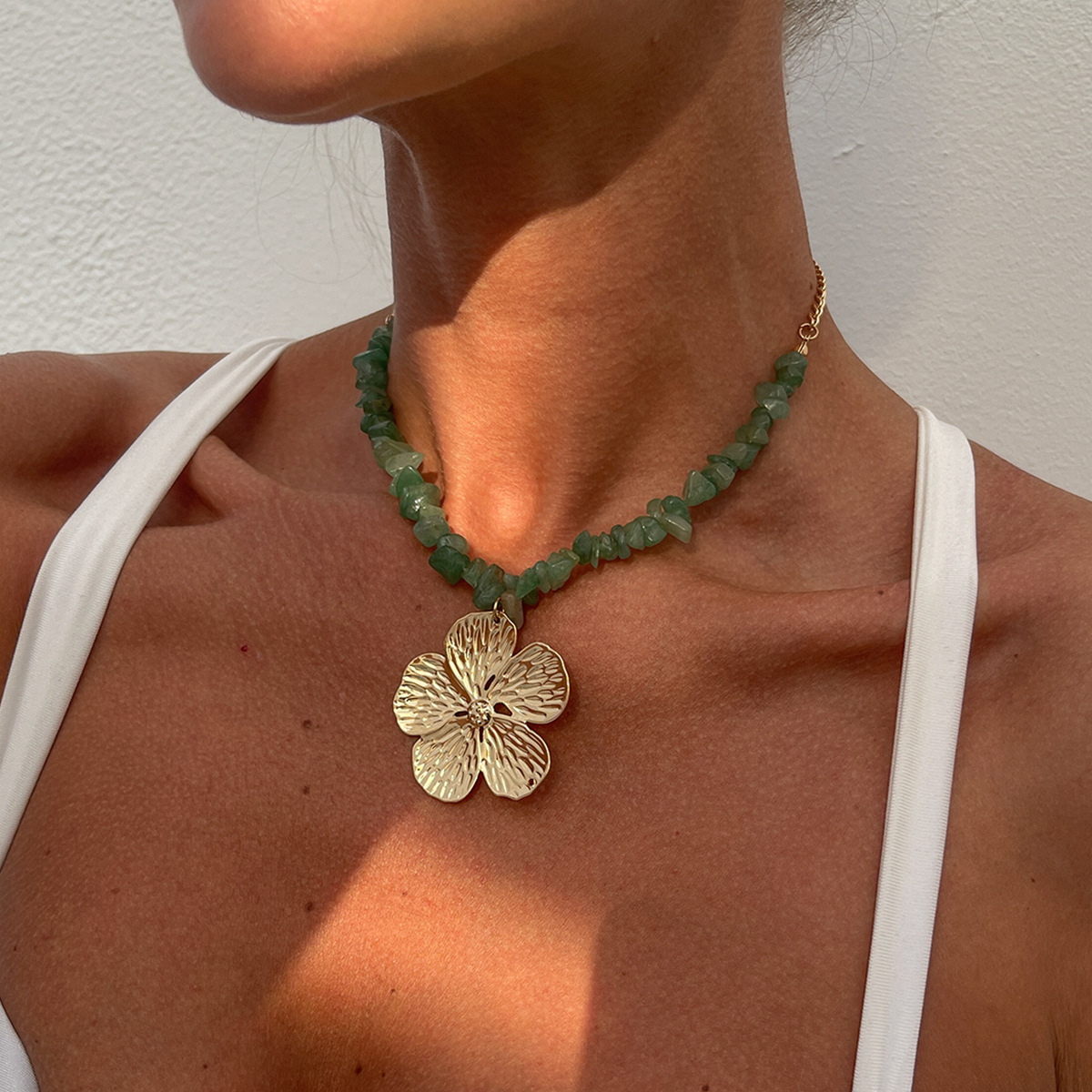 European and American Cross-Border Jewelry Irregular Beach Style Gravel Clavicle Chain Metal Flower Pendant Simple Versatile Necklace for Women