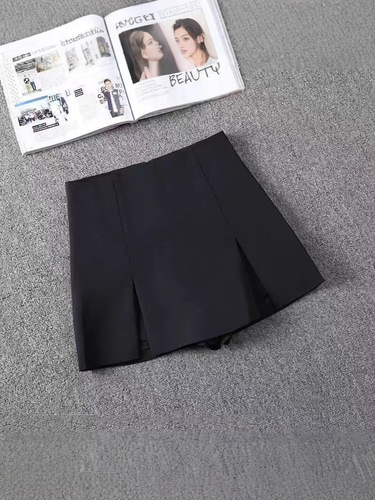 Women's Spring and Summer Fashionable High-Waisted Skort with A-Line Short Skirt, Black, Versatile and Anti-Transparency