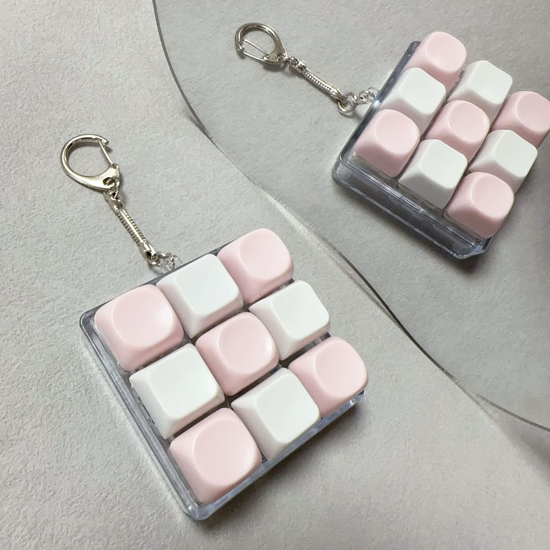 Cross-border Round Cap Decompression Button 9-key Switch Tester Keyboard Cat Keychain Finger Squeeze Stress-relief Toy_voghion.com