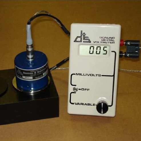 Прибор для измерения излучательной способности AE1/RD1