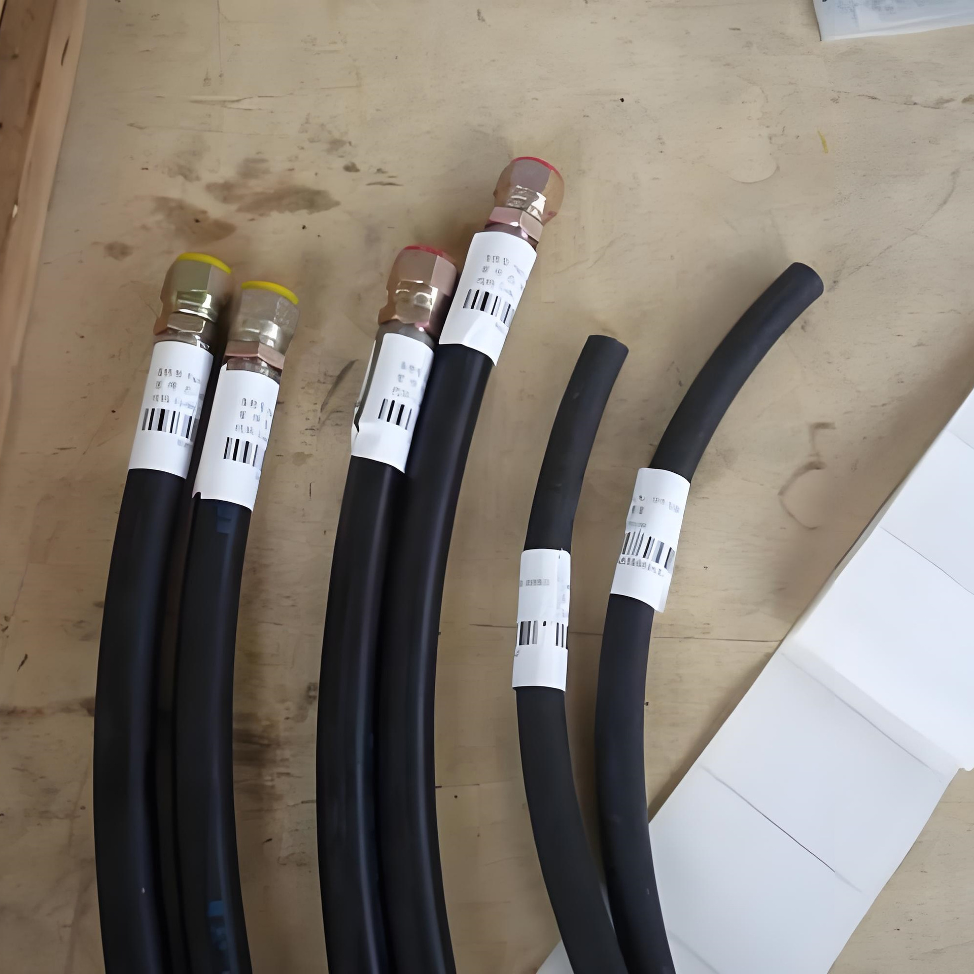 推土机SD22液力变矩器管路07102-21010用于推土机SD22软管