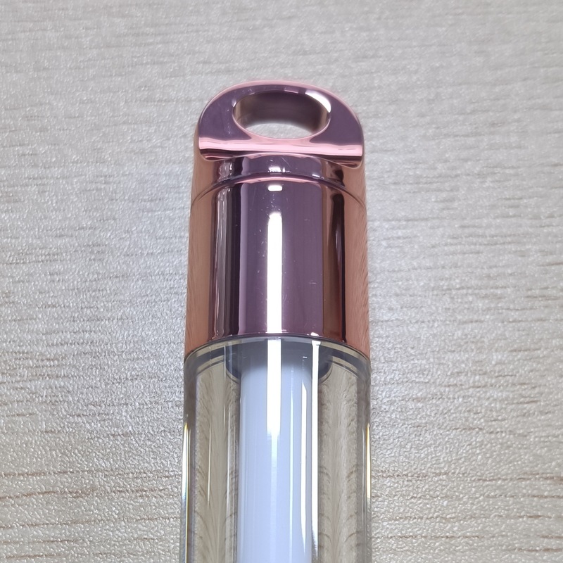 スポット 4 ミリリットル 6 ミリリットルライト高級電気メッキシルバーリップグロスチューブ空チューブペンダント付きマルチヘッドリップグレーズコンシーラーボトル|undefined