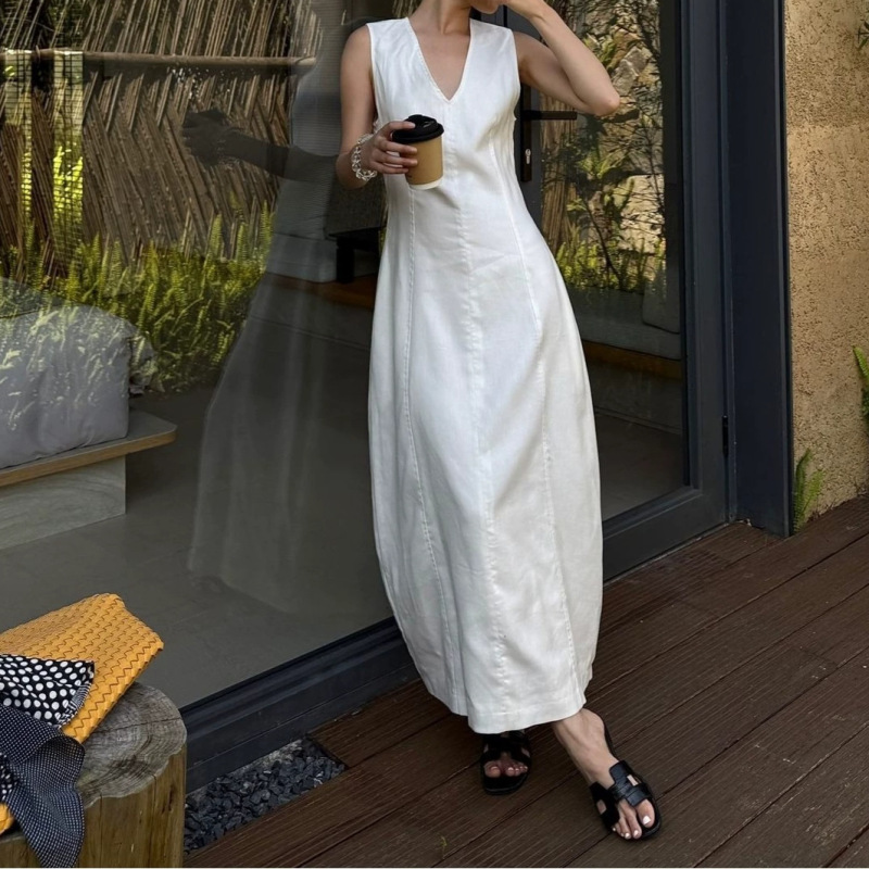 2026 Summer New French Style Simple White Cotton Elegant Collar Sleeveless Slimming Light Luxury Dress 2026 Summer New French Style Simple White Cotton Elegant Collar Sleeveless Slimming Light Luxury Dress