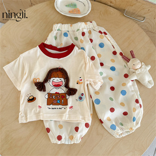 ����Ůͯ���b�ļ��¿����r��Ů�����������·����e�\�Ӄ�ͯ���b