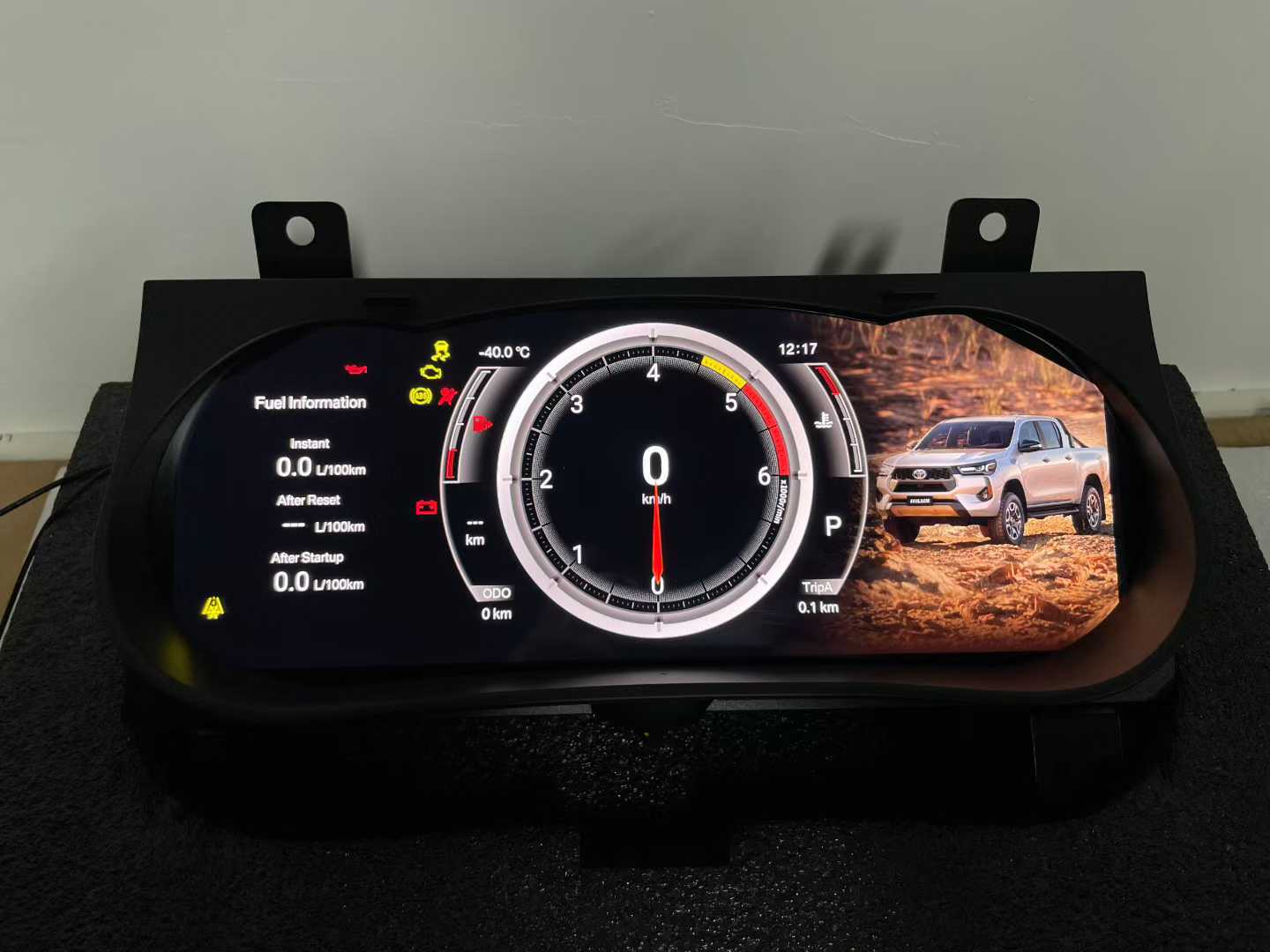 Suitable for Toyota Hilux 2005-2024 Full Lcd Dashboard, Linux System Plug and Play