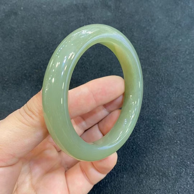 天然ホータン翡翠湖水グリーンブレスレット女性のための高品質晴水グリーンアイス種翡翠ブレスレット母の日ギフト在庫卸売|undefined