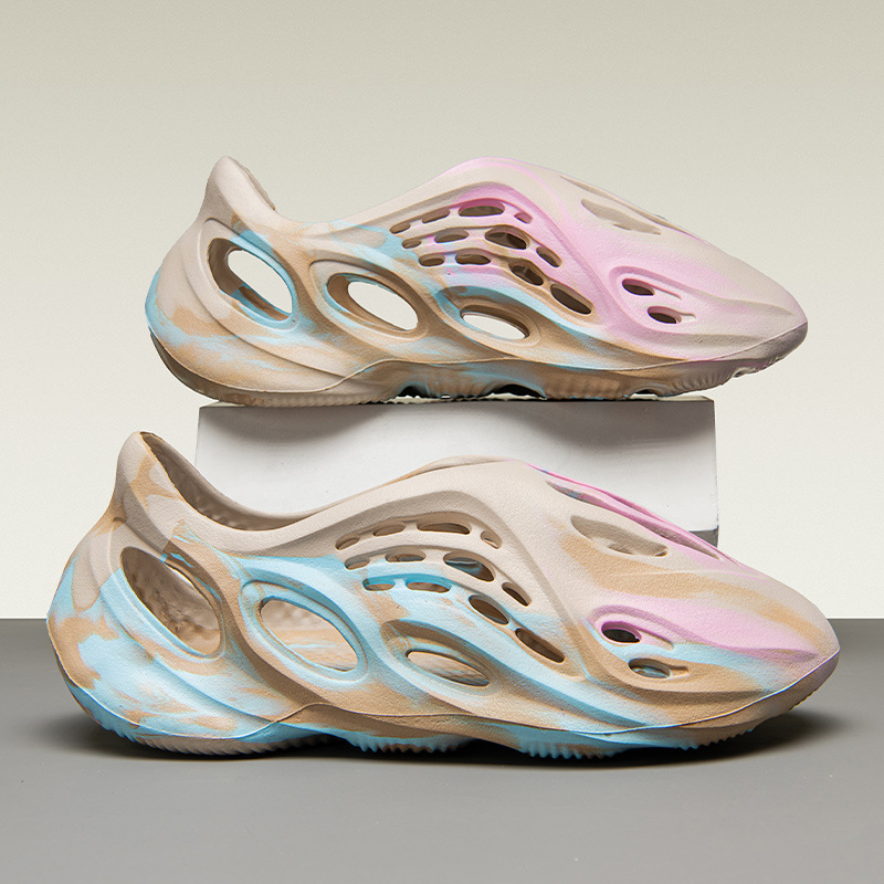 New Beach Shoes Cross-border plus size Kanye Yeezy Coconut 700 Hole Shoes Camouflage Shoe Soft Sole Sandals for Men