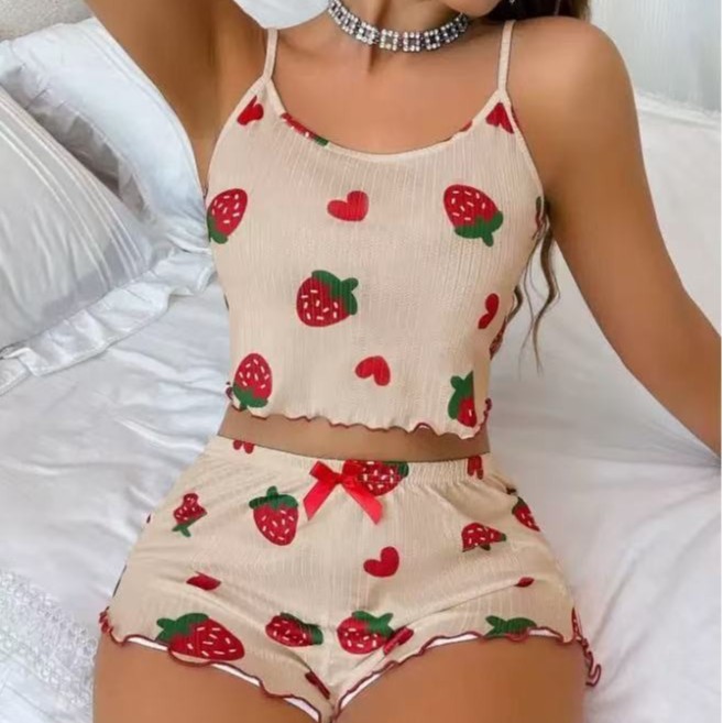 亚马逊热销欧美女士家居服吊带睡衣套装可爱草莓印花木耳边睡衣