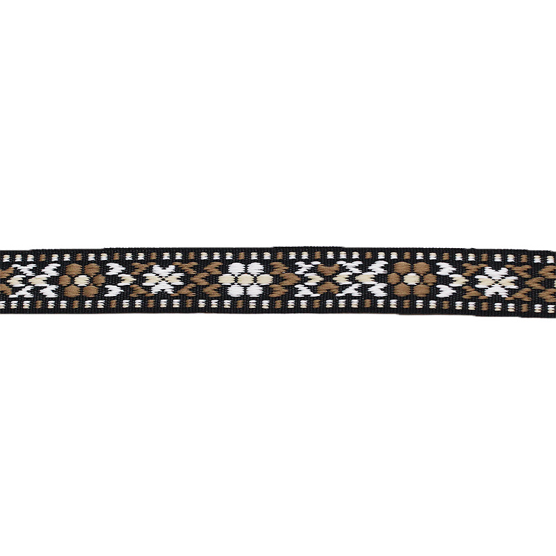 �����������ڷ�װ���߸���б�ƺ�ɫ�Ứ֯����ڰ���������