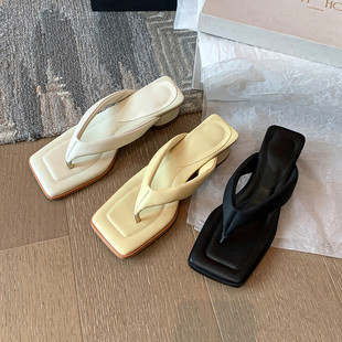 �W�nŮЬ�ָ����^�Aֺ������Ƥ�r�г����и����������e�ȼ�����A
