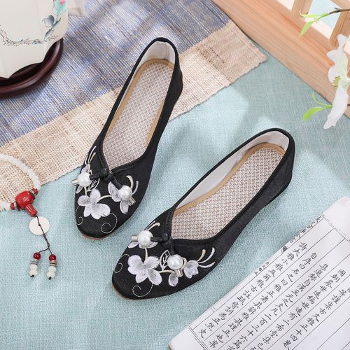 Chinese wind sail cloth shoes embroidered shoes nation ancient hanfu flat shoes