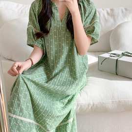 实拍夏季新款短袖睡衣女绿色V领花边拼接连衣裙宽松家居服睡裙